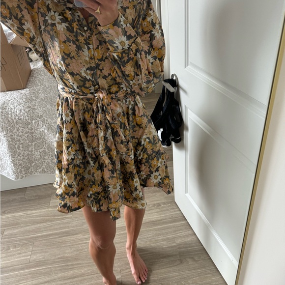 Vici Yellow and Black Floral Long Sleeve Dress - Picture 4 of 7